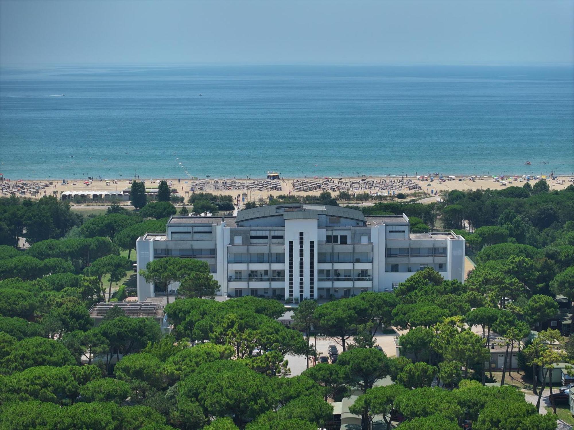 Il Tridente Hotel Bibione Eksteriør billede