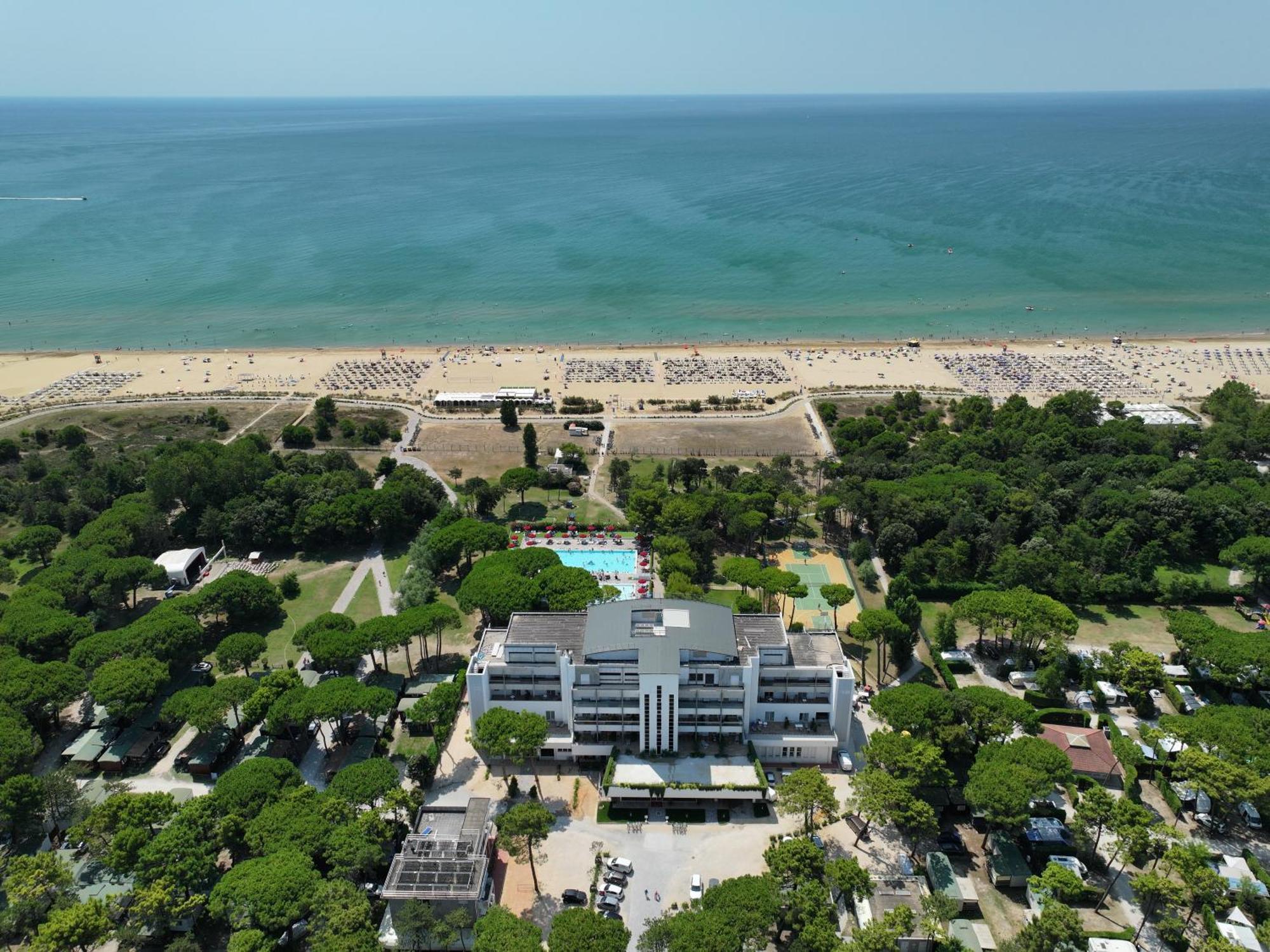 Il Tridente Hotel Bibione Eksteriør billede