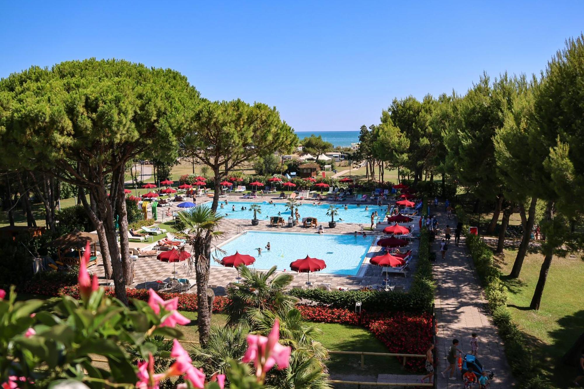 Il Tridente Hotel Bibione Eksteriør billede