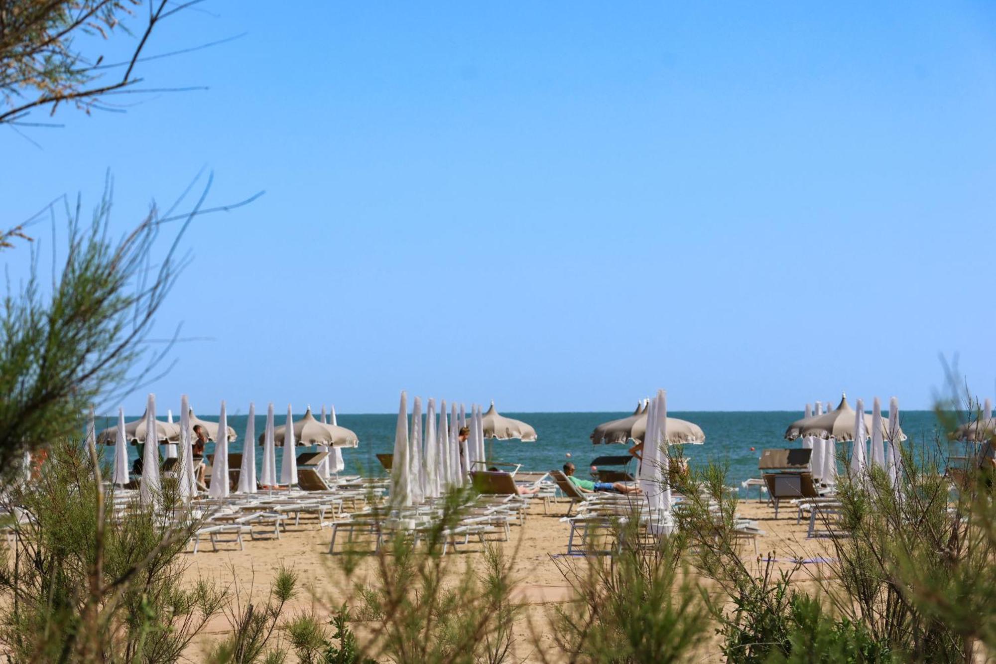 Il Tridente Hotel Bibione Eksteriør billede
