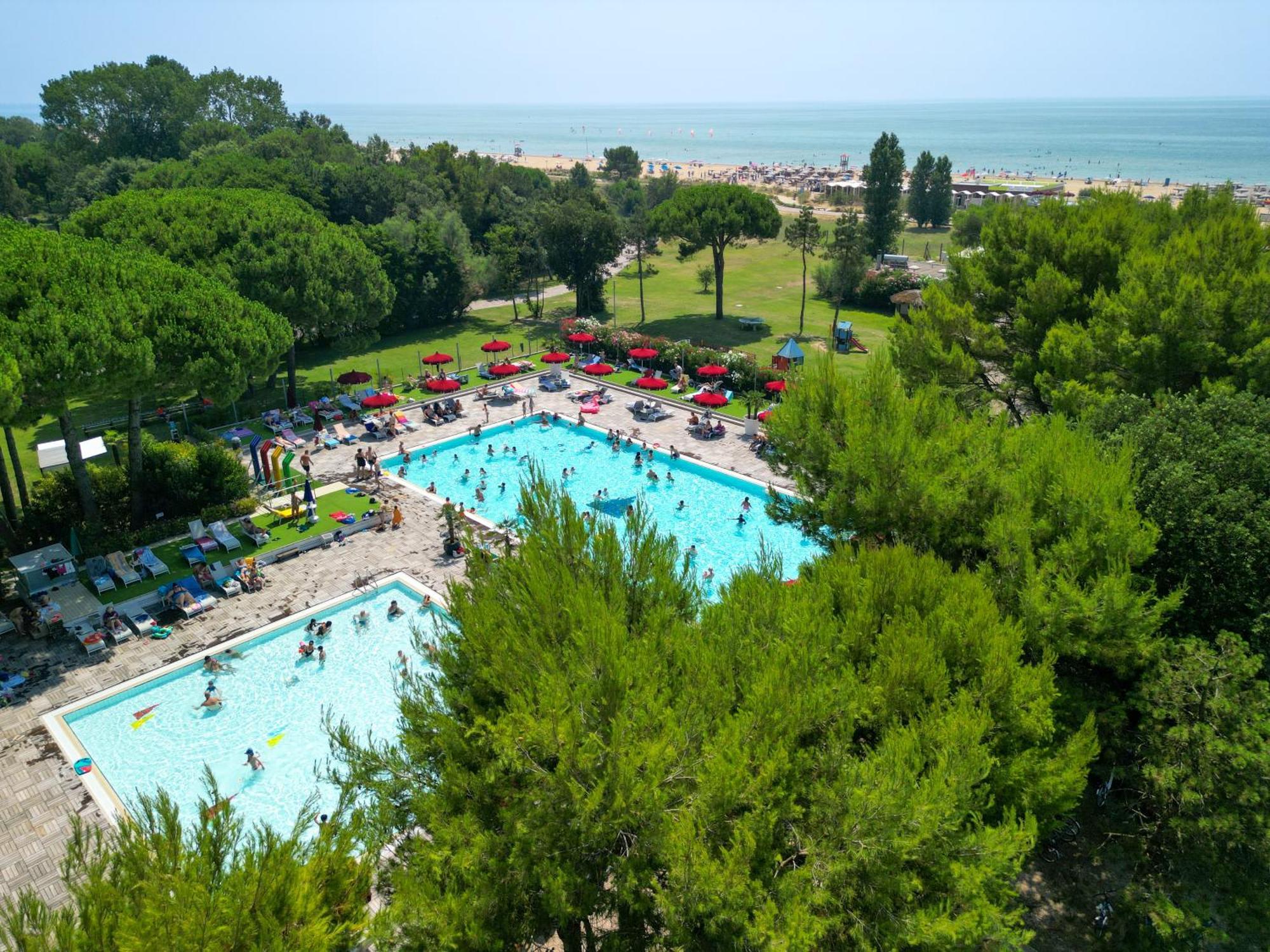 Il Tridente Hotel Bibione Eksteriør billede