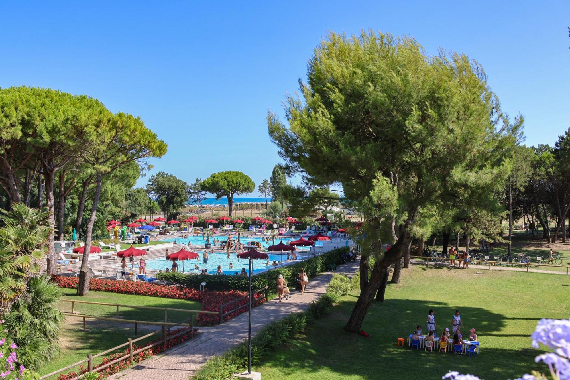 Il Tridente Hotel Bibione Eksteriør billede