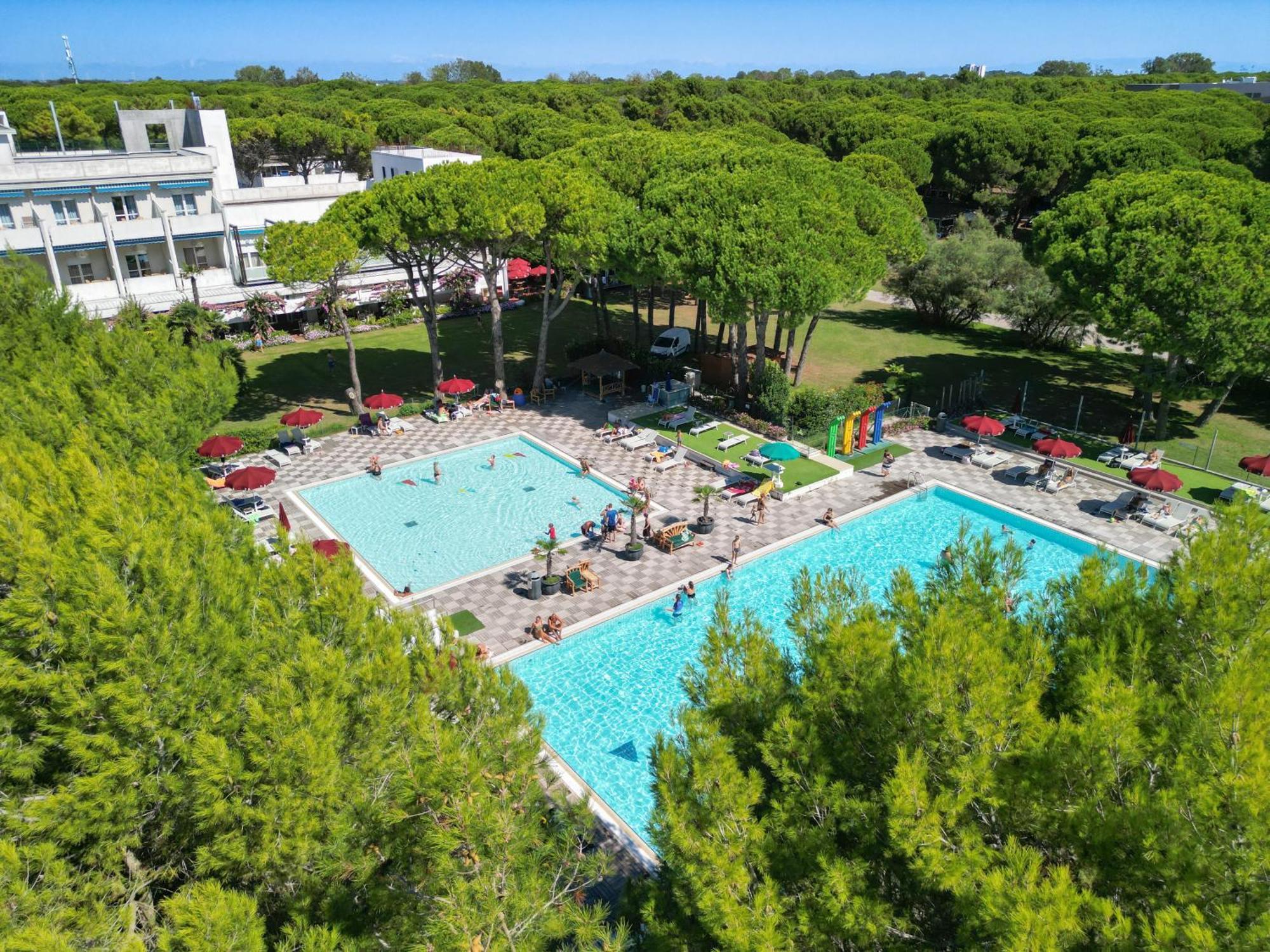 Il Tridente Hotel Bibione Eksteriør billede